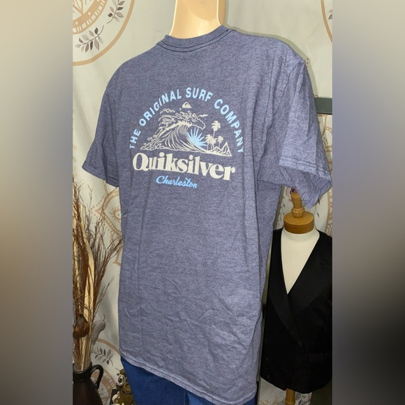 Like new Blue Charleston, SC Quiksilver T-shirt size Medium - Picture 1 of 8